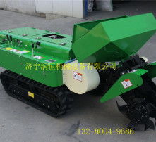 高清圖片揭秘 現(xiàn)代化施肥機(jī)械的作業(yè)之美與農(nóng)耕革命